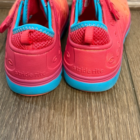 Stride Rite Made 2 Play Phibian Water Shoes, Velcro Closure Sz 4 Ombre EUC - Picture 6 of 12